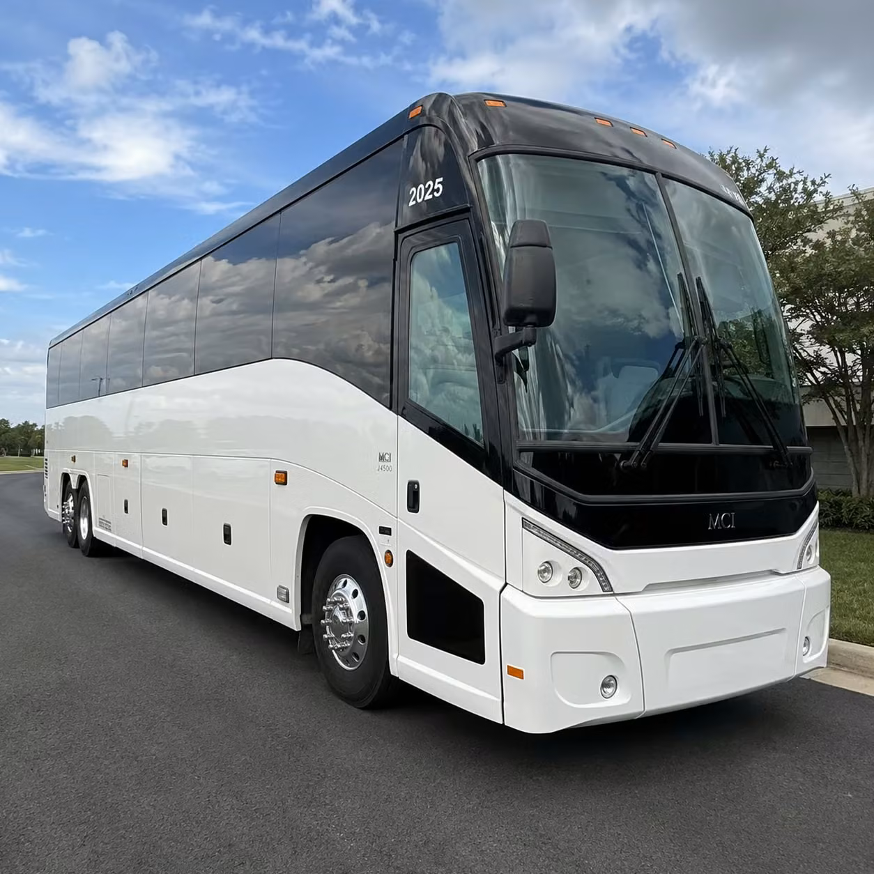 concert bus rentals to the warner theatre in erie pennsylvania